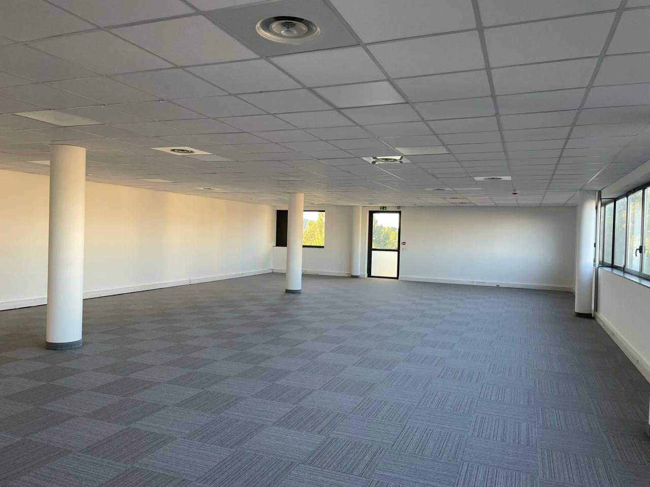 Bureau Aix-en-Provence 377m² Location bureau Aix-en-Provence Bouches-du-Rhône OLBUR2115061 14
